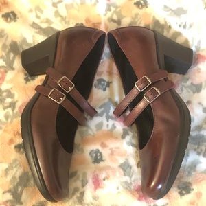 Clark’s Bendables 2 Strap Mary Jane Pump shoes ❤️